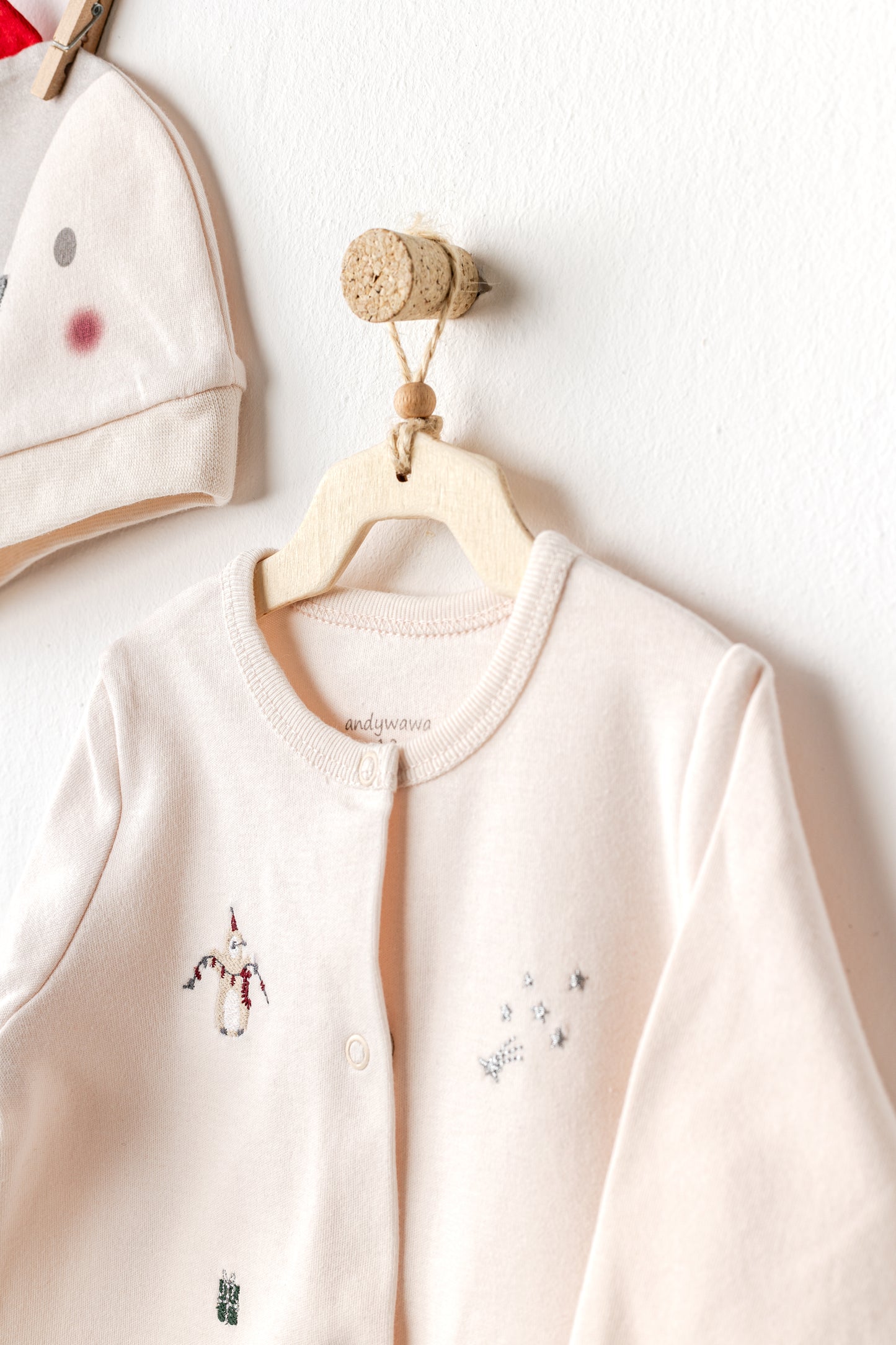 Shpihozë dhe Kapelë me motive Pinguini